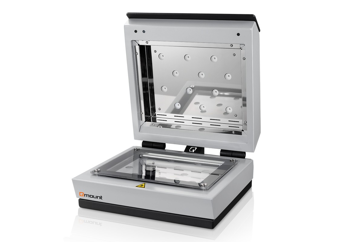 Equipos de embutición UV QATM Qmount